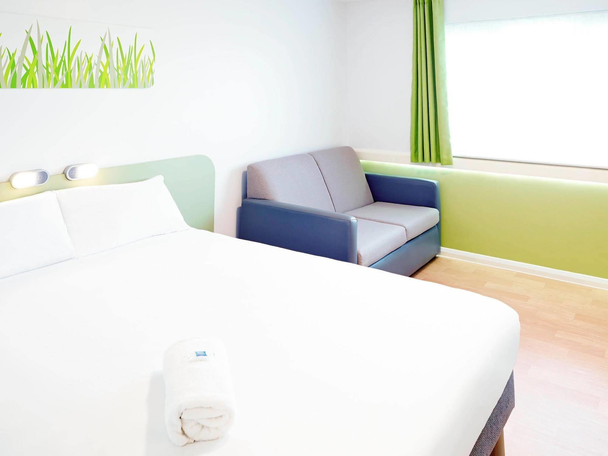 Ibis Budget Натсфорд Екстер'єр фото